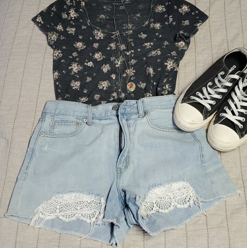 American eagle thermal scoop neck floral t…